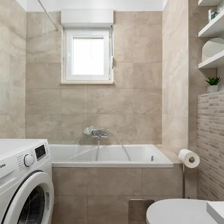 Tomas Garden Lux Apartment *